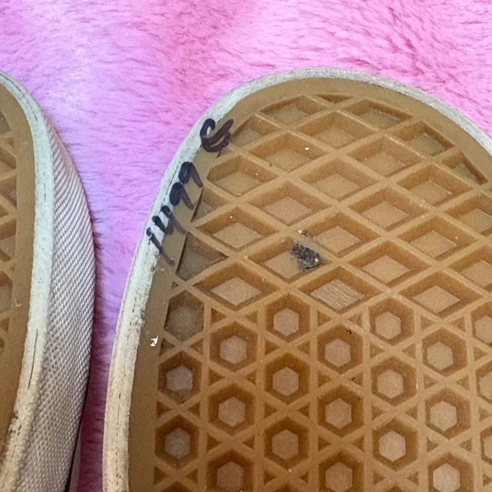 Vans Womens Cream Hula Girl Print Sneakers - Picture 7 of 7